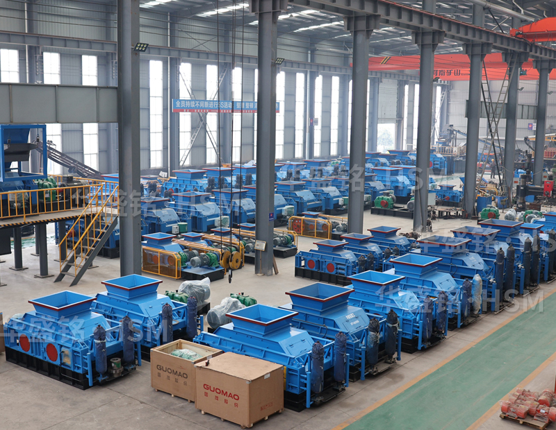 選擇良好高產(chǎn)對輥制砂機(jī)，鵝卵石破碎不成問題